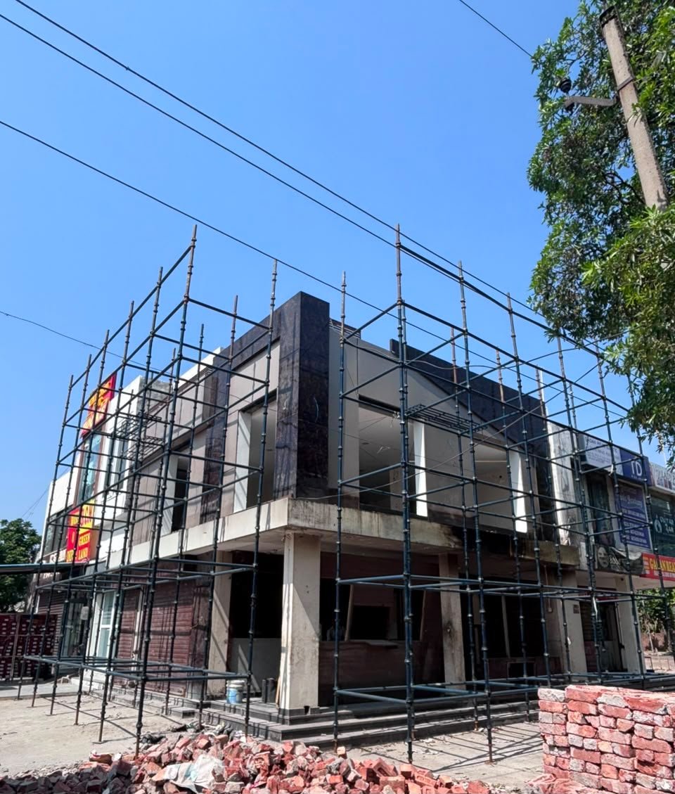 Corner Building Access